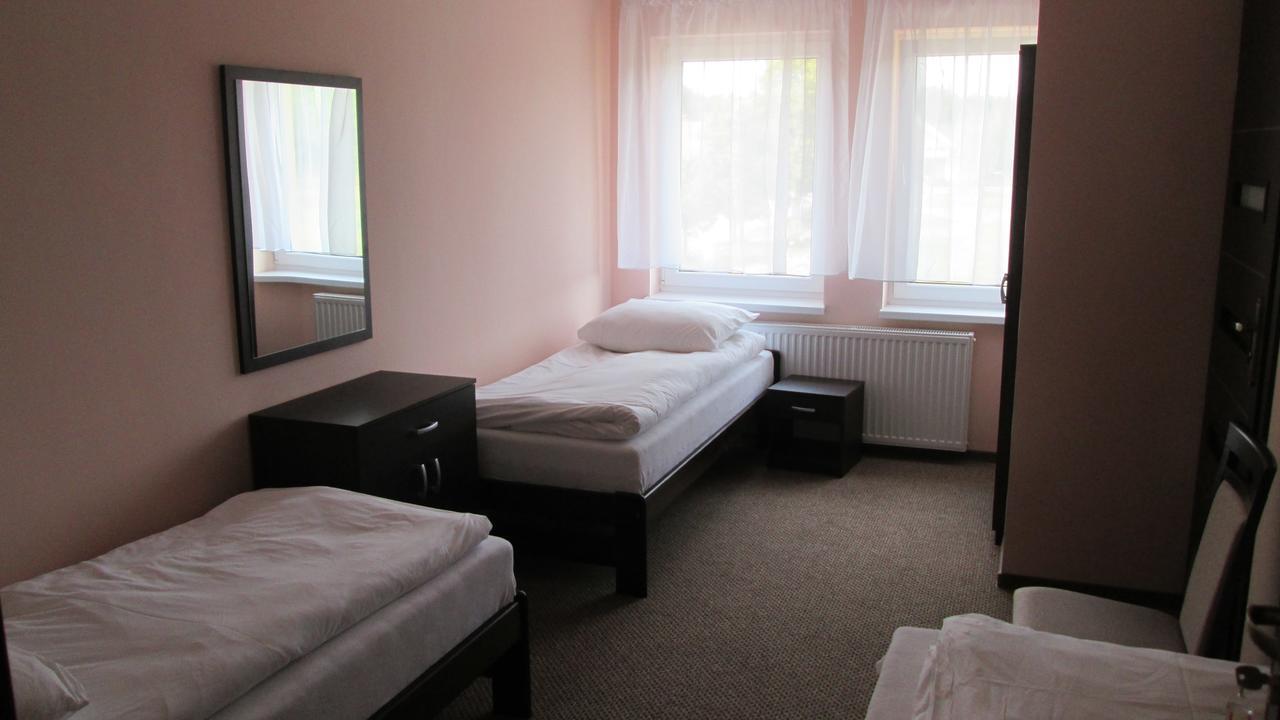 Dom Weselny Zielony Zakatek Jarocin Exterior foto